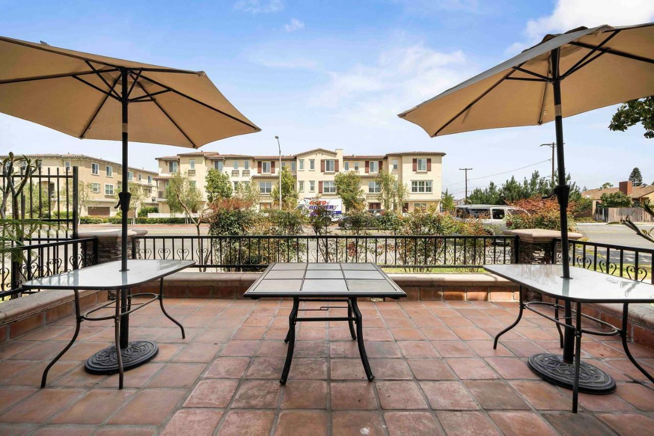 The Lemon Tree Hotel Anaheim Exteriér fotografie